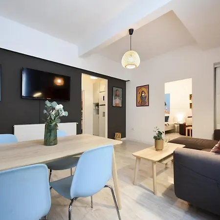 Apartamento Central Treasure - Cozy 2 Bedroom In Historic Old Town