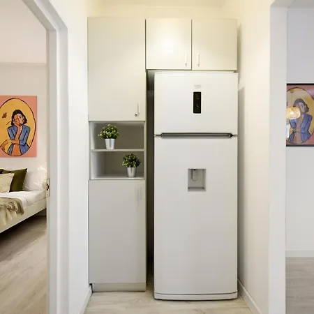 Central Treasure - Cozy 2 Bedroom In Historic Old Town Διαμέρισμα