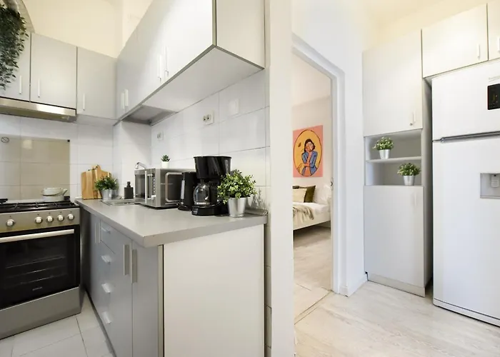 아파트 Central Treasure - Cozy 2 Bedroom In Historic Old Town