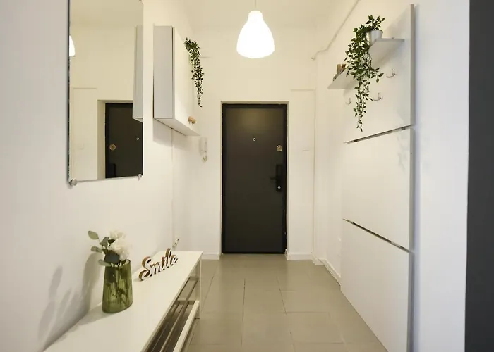 Appartamento Central Treasure - Cozy 2 Bedroom In Historic Old Town *