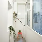 Central Treasure - Cozy 2 Bedroom In Historic Old Town 公寓 *