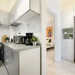 Apartman Central Treasure - Cozy 2 Bedroom In Historic Old Town