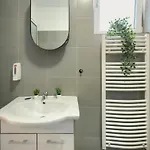 Central Treasure - Cozy 2 Bedroom In Historic Old Town Apartman Bukarest