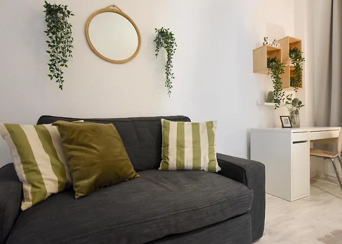 Central Treasure - Cozy 2 Bedroom In Historic Old Town 公寓 *