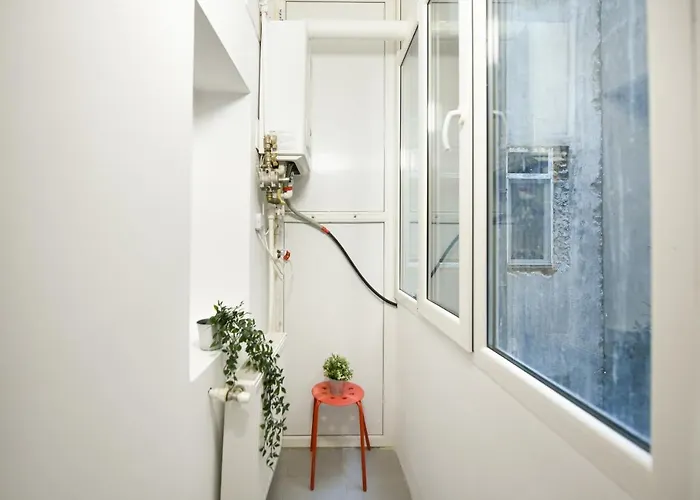 Central Treasure - Cozy 2 Bedroom In Historic Old Town 公寓 *